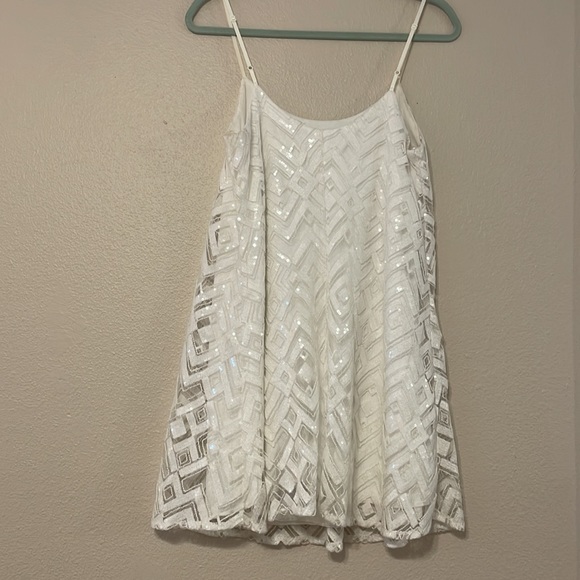 White sequin dress - Picture 2 of 4
